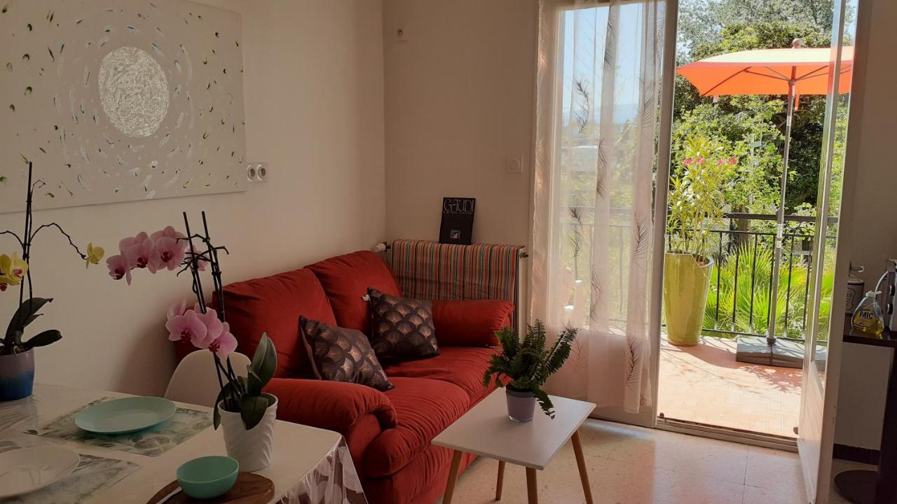 Bel Avec Grande Terrasse Ensoleillée Et Jardin *